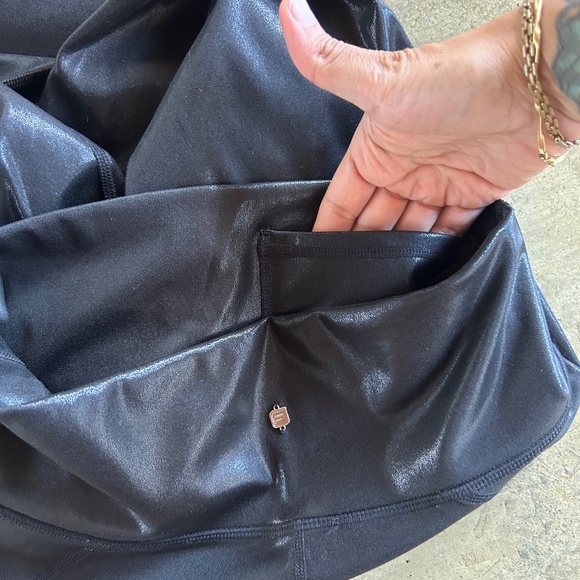 NWOT Shiny Fabletics Powerhold high waisted leggings - Picture 2 of 2